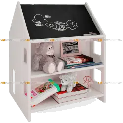 Игровой домик с грифельной доской.