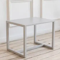 Стол из набора детской мебели